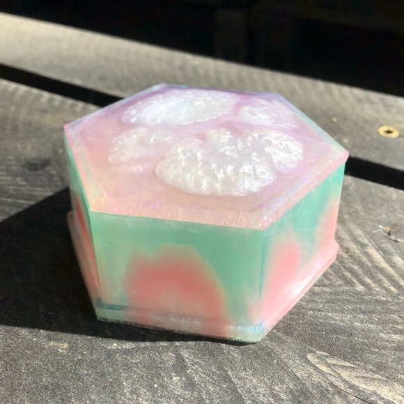 Handmade Sky UV Resin Trinket Box - Picture 9 of 16